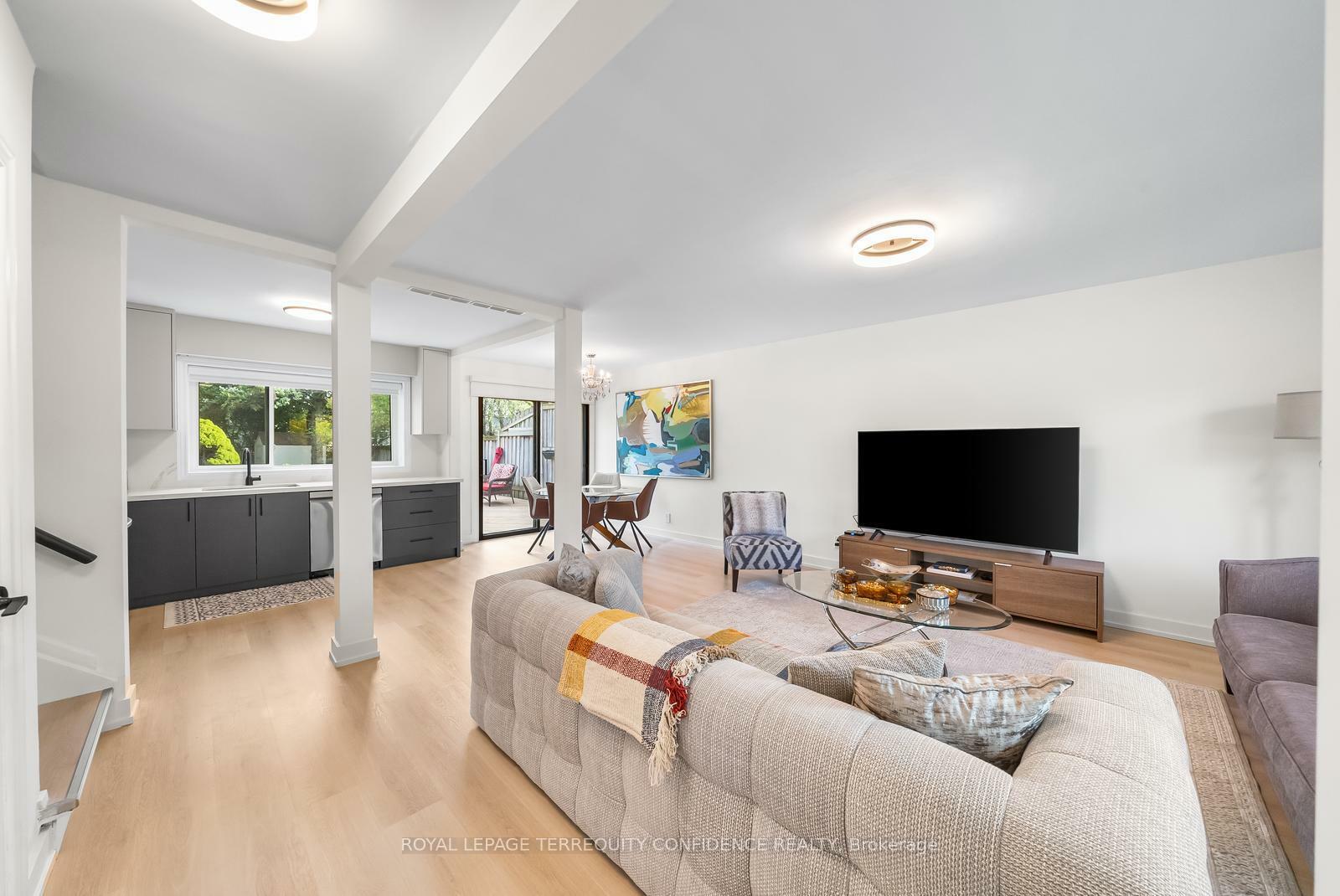 Property Photo: 203 Churchill Avenue ON M2R 1E2