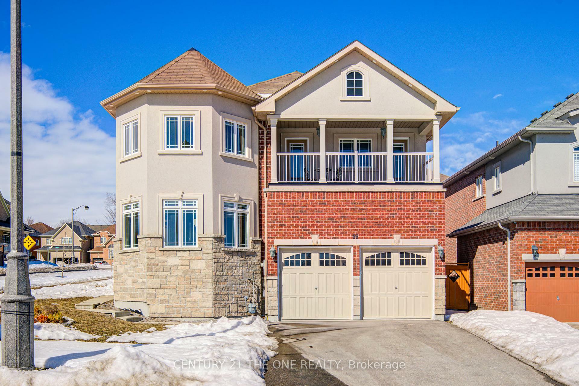 88 Mancini Crescent  Richmond Hill ON L4E 0N5 photo