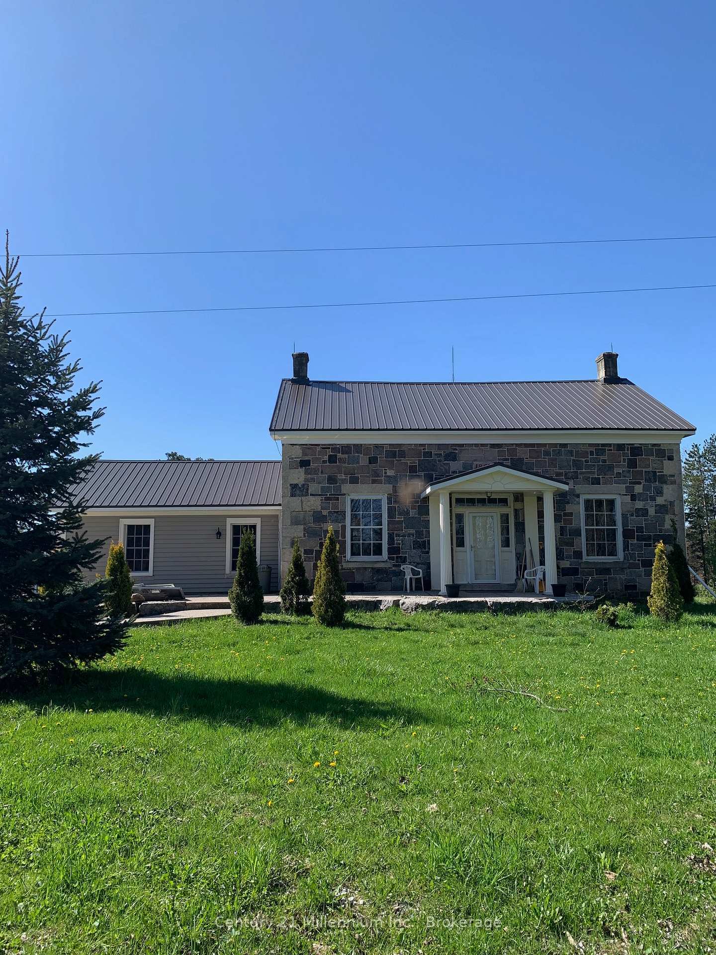 Property Photo: 264094 Sideroad 24 Concession ON N0H 1B0
