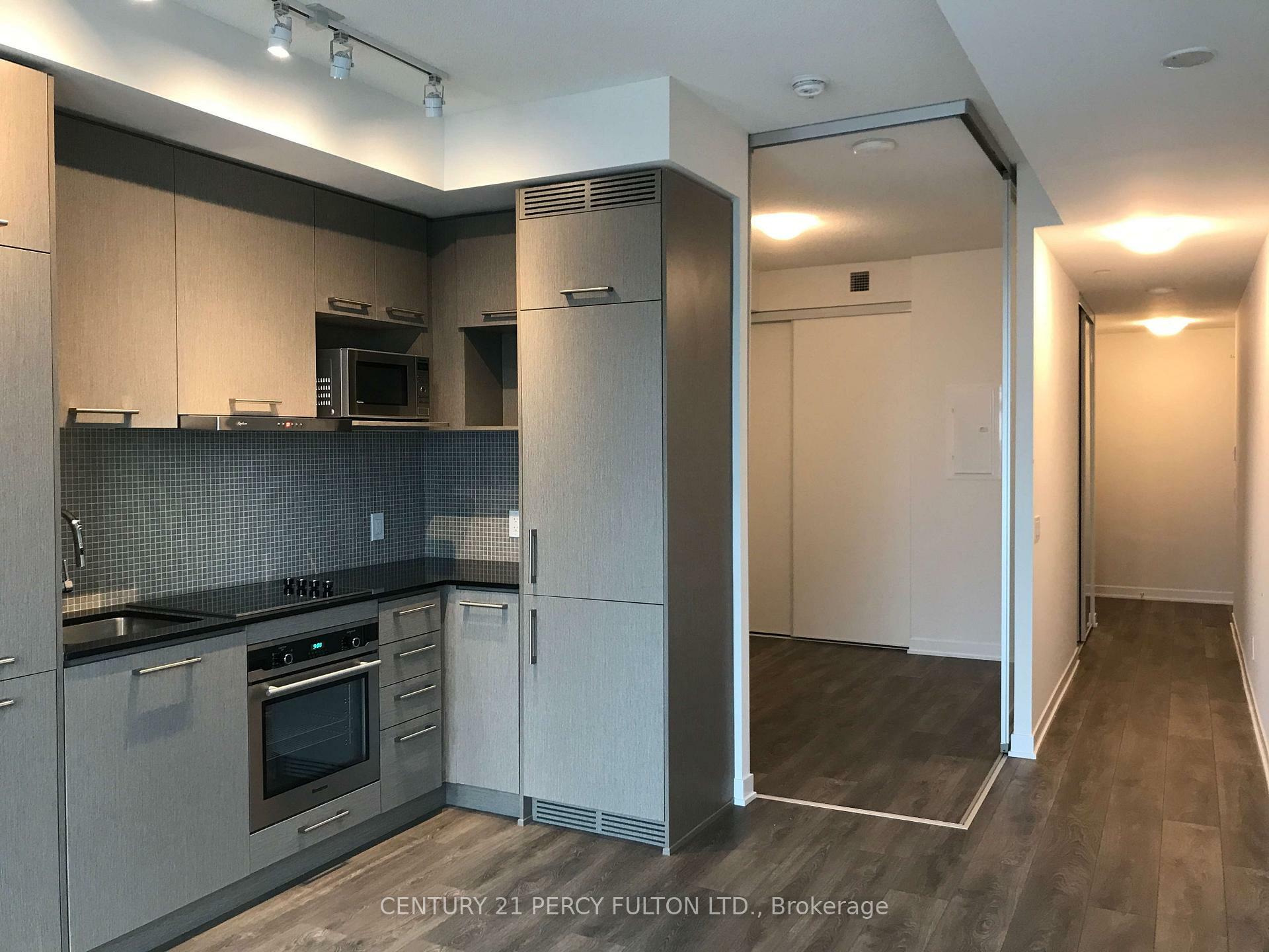 Property Photo: 87 Peter Street 3203 ON M5V 0P1