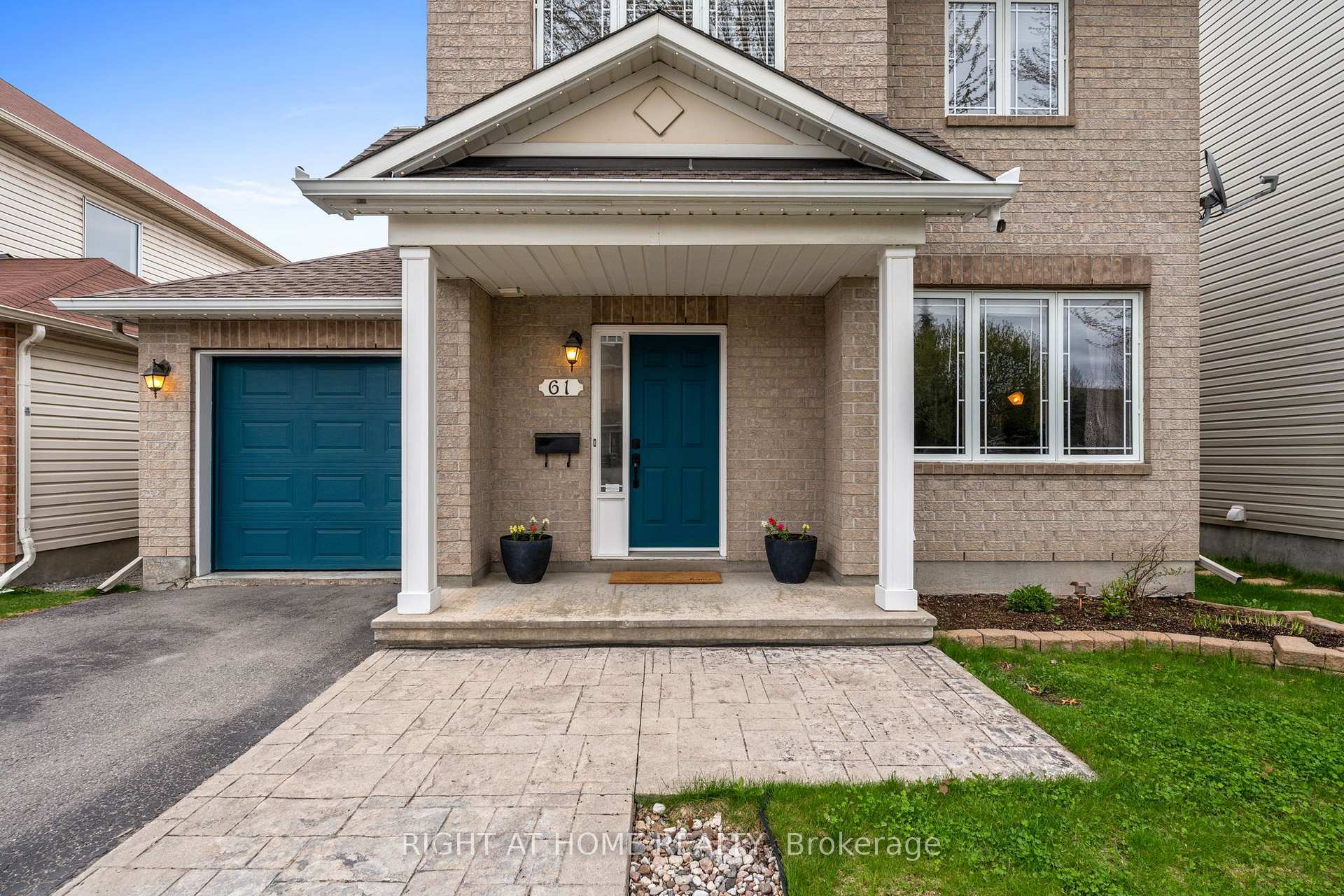 Photo de la propriété: 61 Sunvale Way ON K2G 6X7