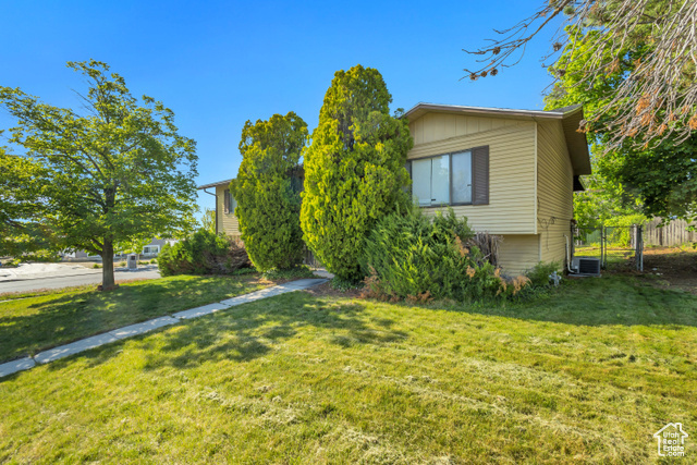 Property Photo: 1327 Madrid Way UT 84093