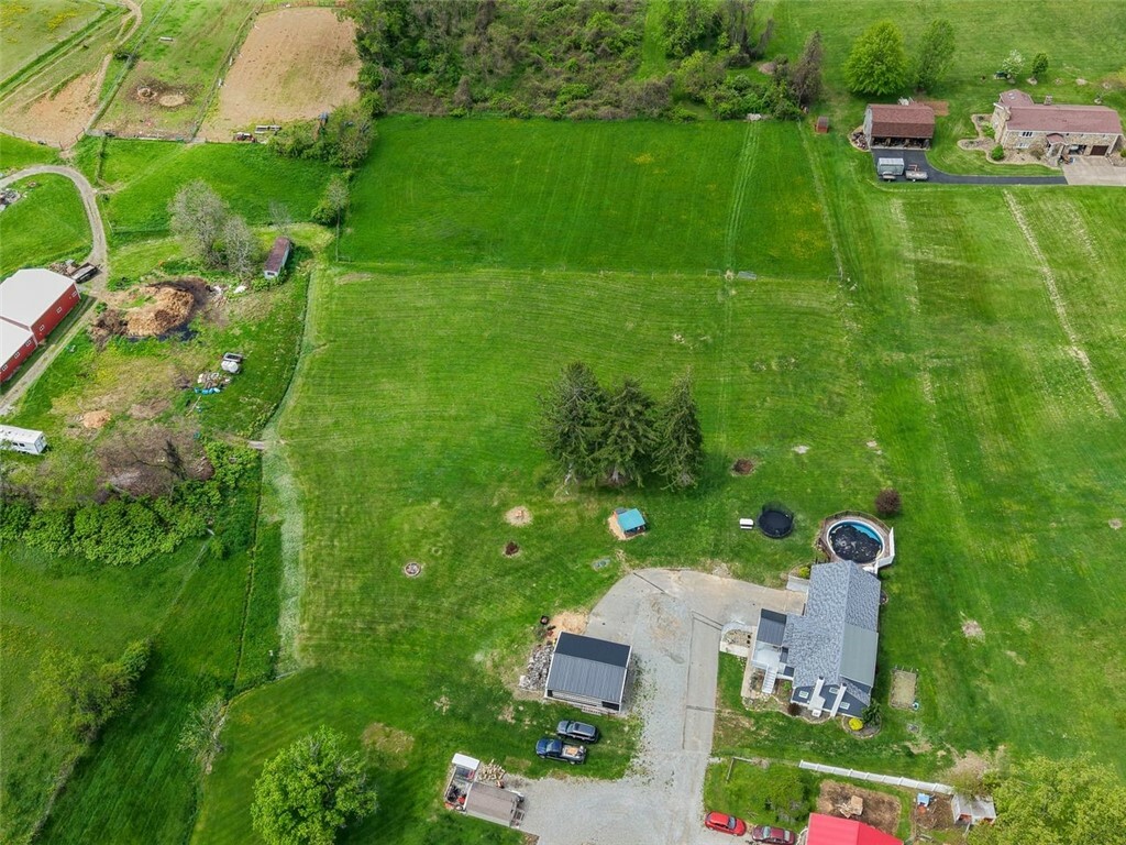 Property Photo: 10 Chestnut Lane PA 15332