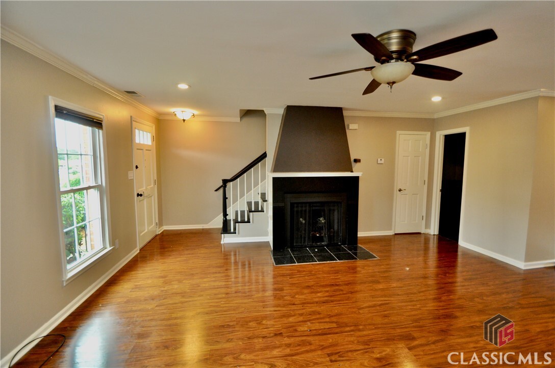 Property Photo: 115 Georgetown Drive A8 GA 30605