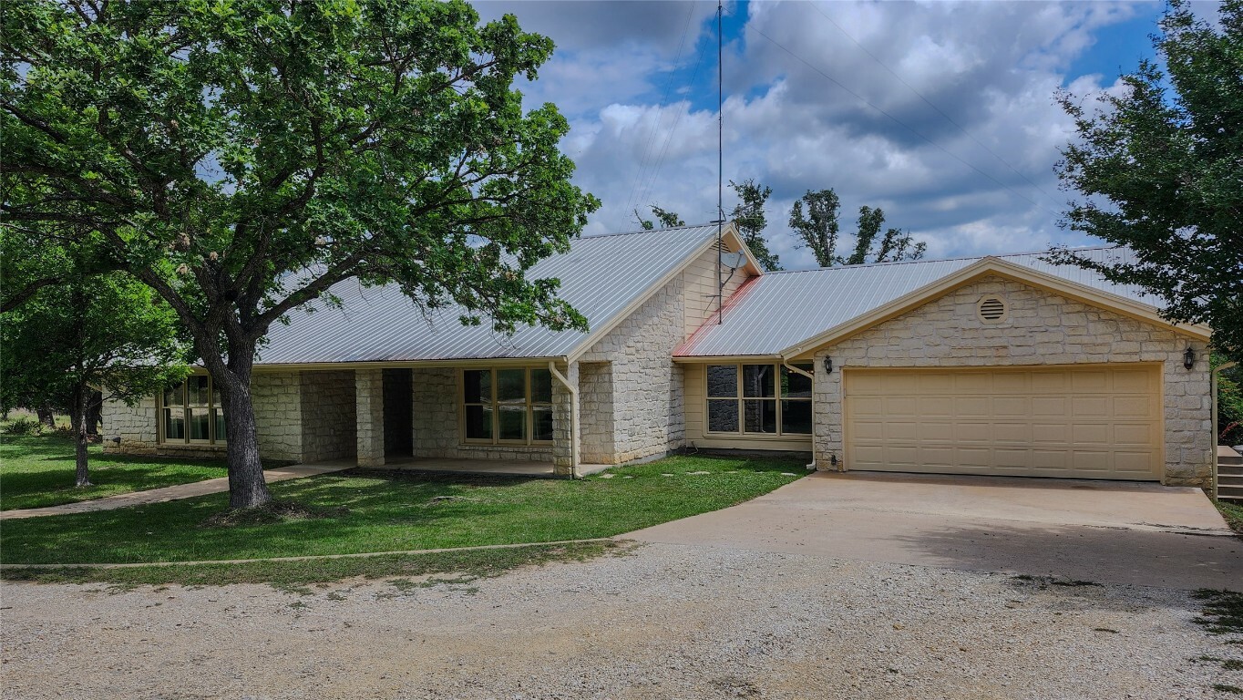 Property Photo: 301 Greenleaf Drive TX 78642