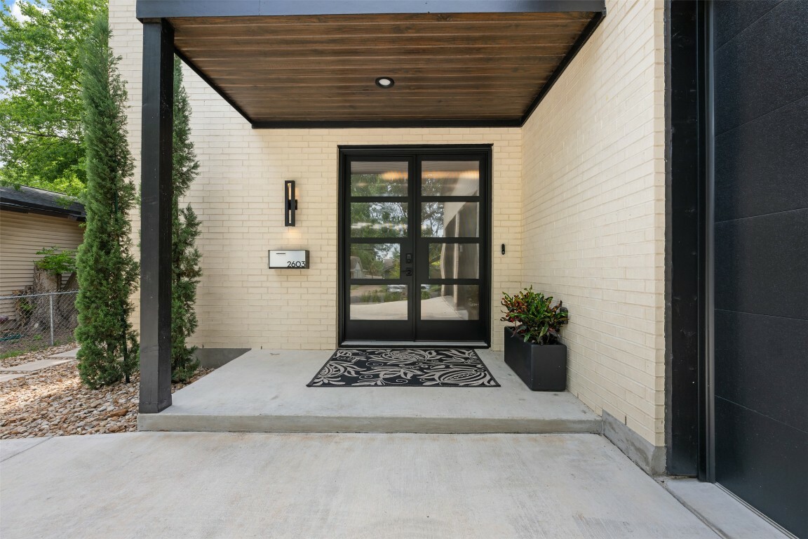 Property Photo: 2603 Euclid Avenue TX 78704