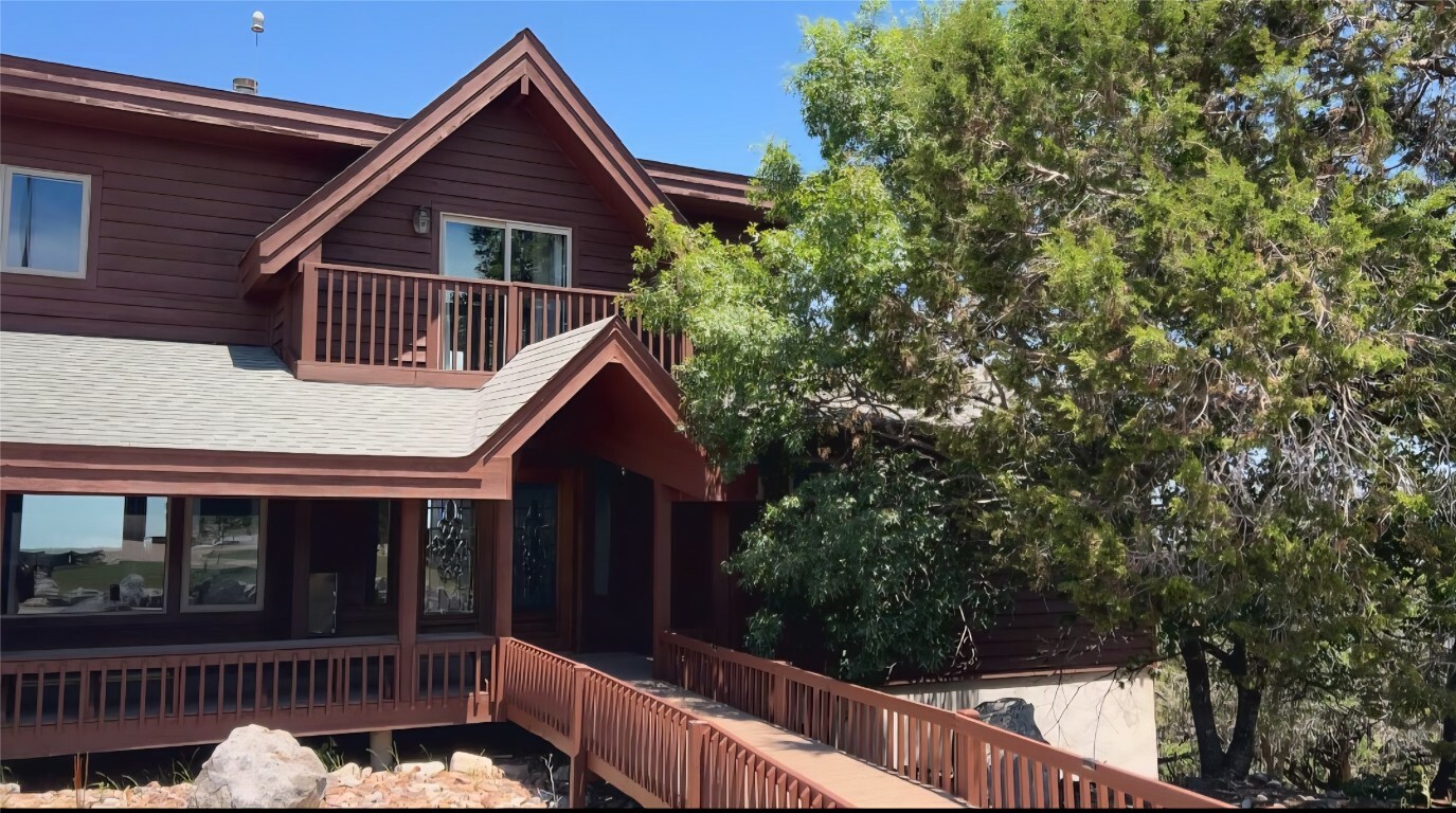 Property Photo: 440 Balcones Ridge Way TX 78605