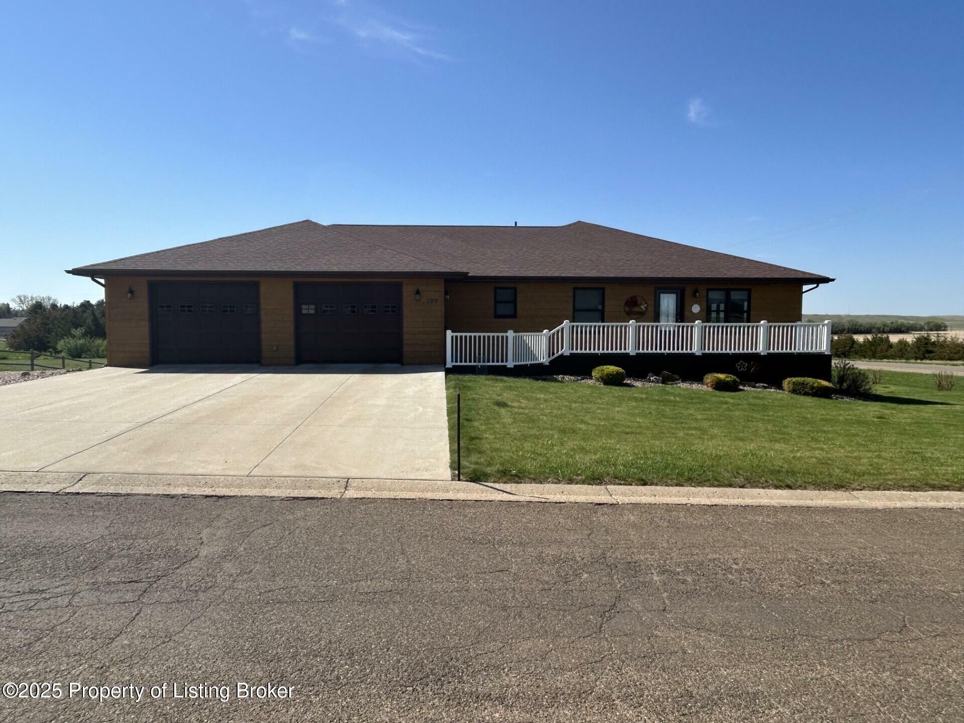 Property Photo:  199 N 11th Avenue  ND 58639 