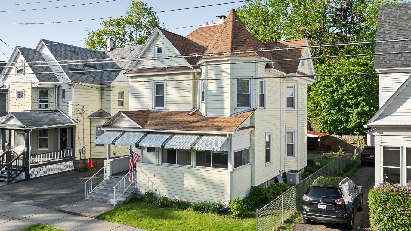 12 Schubert Street  Binghamton NY 13905 photo