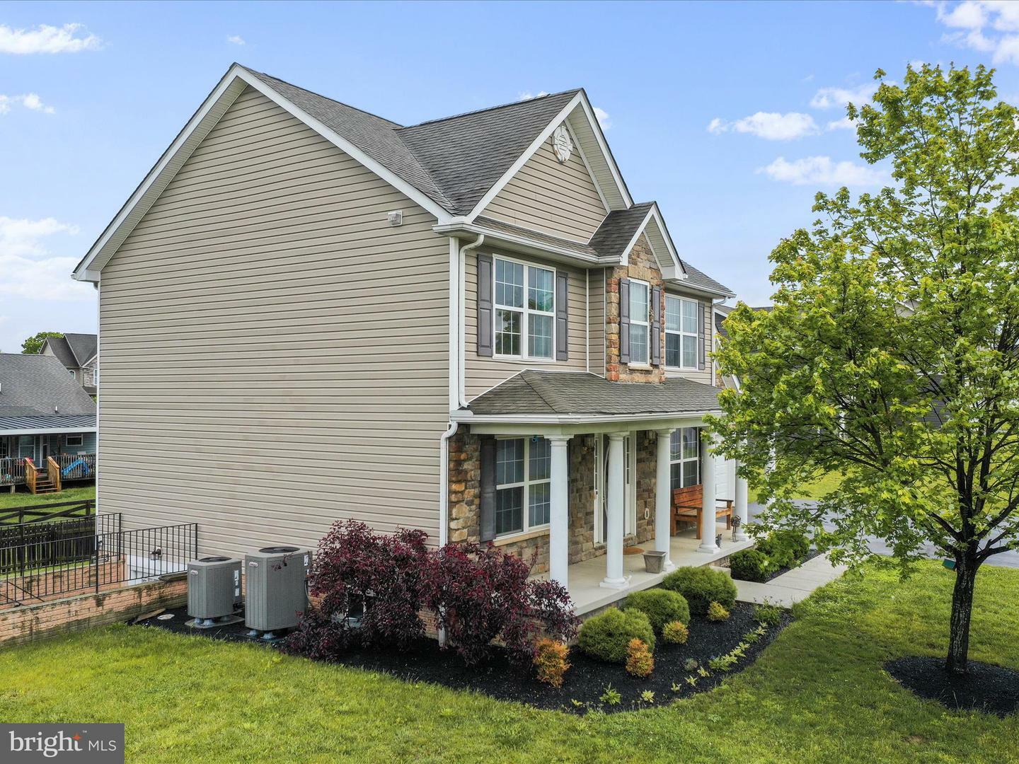 Property Photo: 19 Balmoral Lane WV 25404