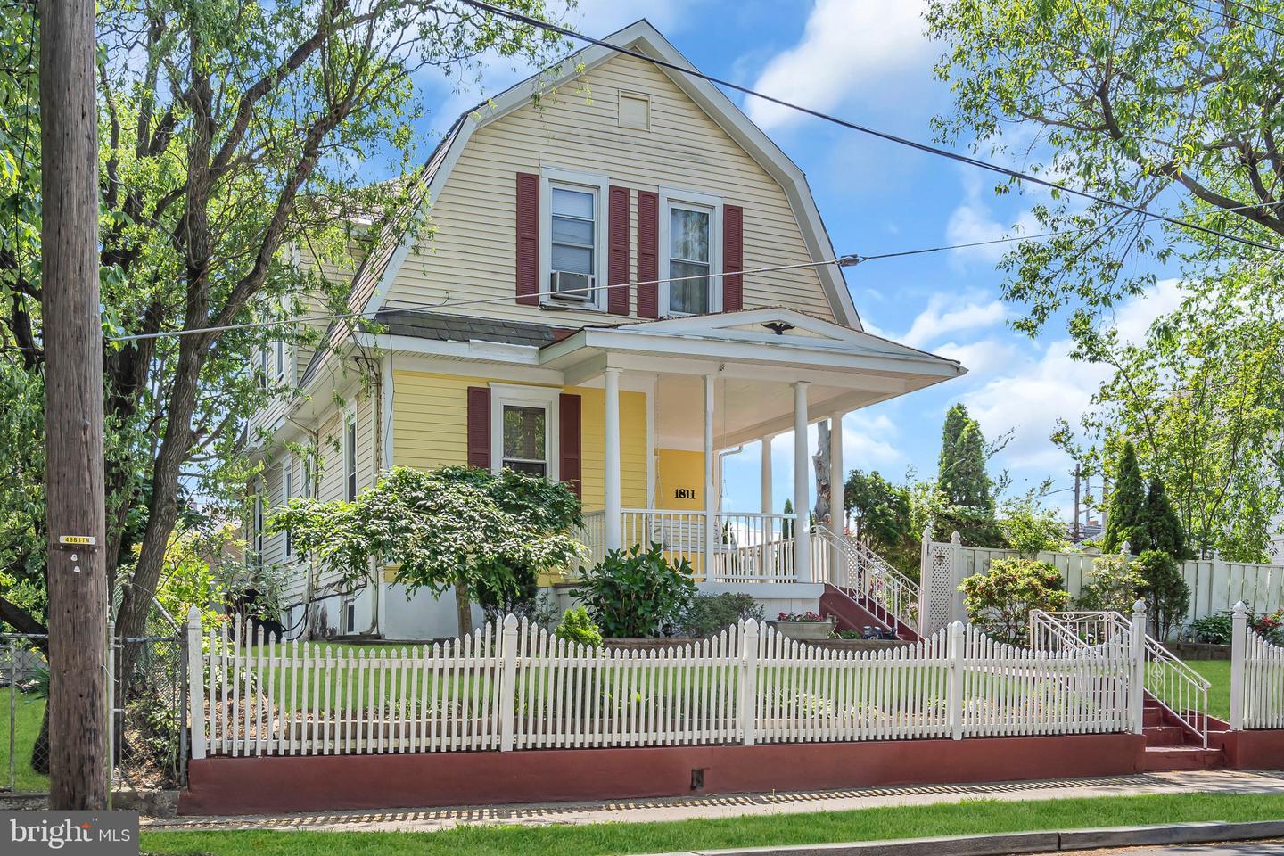 Property Photo:  1811 S Clinton Avenue  NJ 08610 