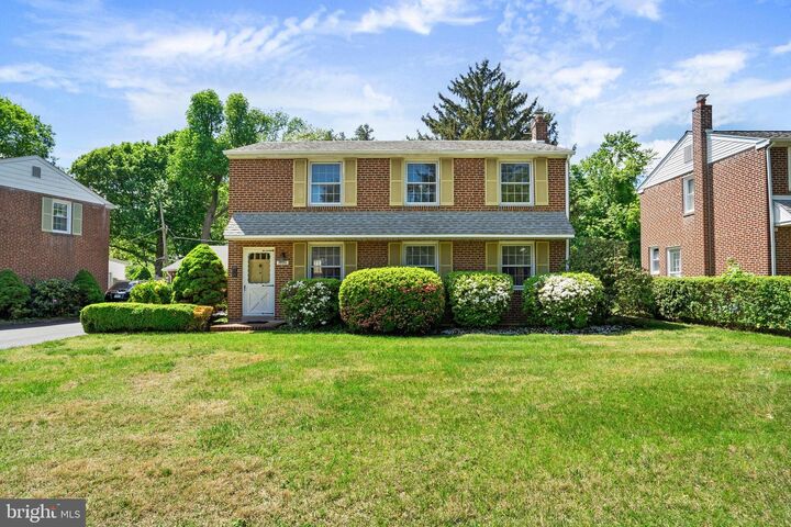 9826 Redd Rambler Drive  Philadelphia PA 19115 photo