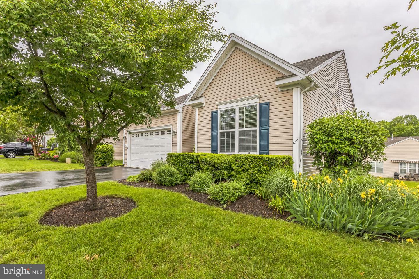 Property Photo: 1744 Ashbrooke Avenue PA 19060