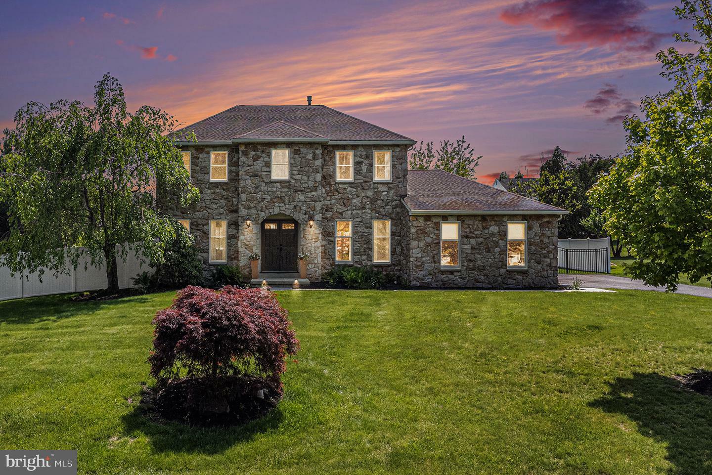Property Photo: 116 Gwynmont Circle PA 19454