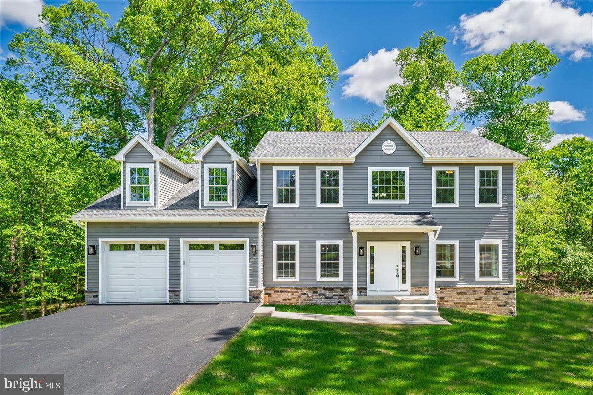 Property Photo:  18 Brookdale Drive  NJ 08648 