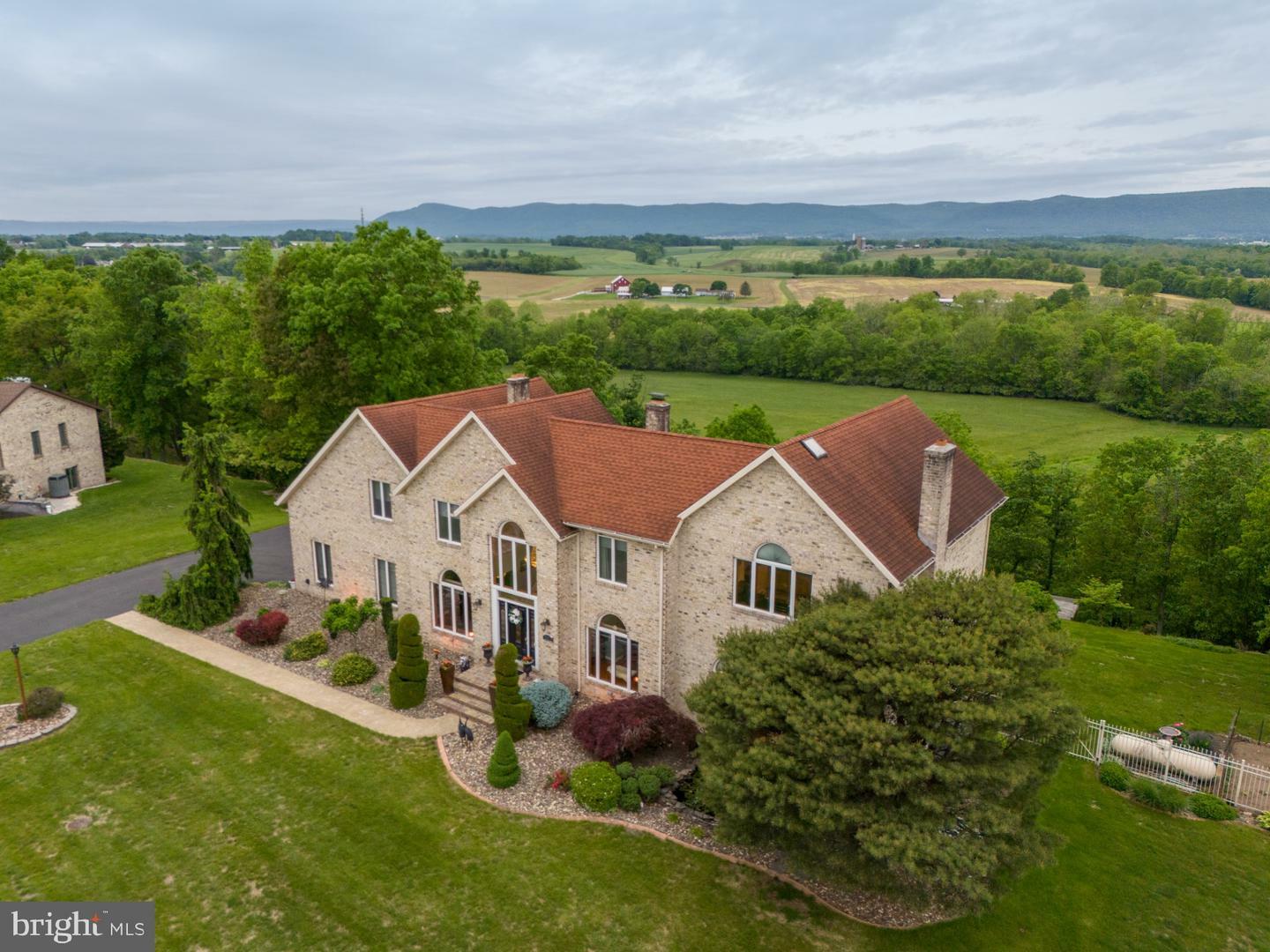 Property Photo: 245 Topaz Drive PA 17202