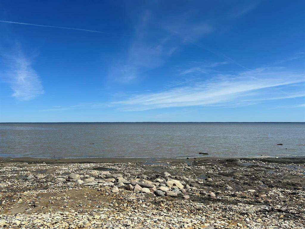 Property Photo: 112099 Traverse Bay Road MB R0E 2A0