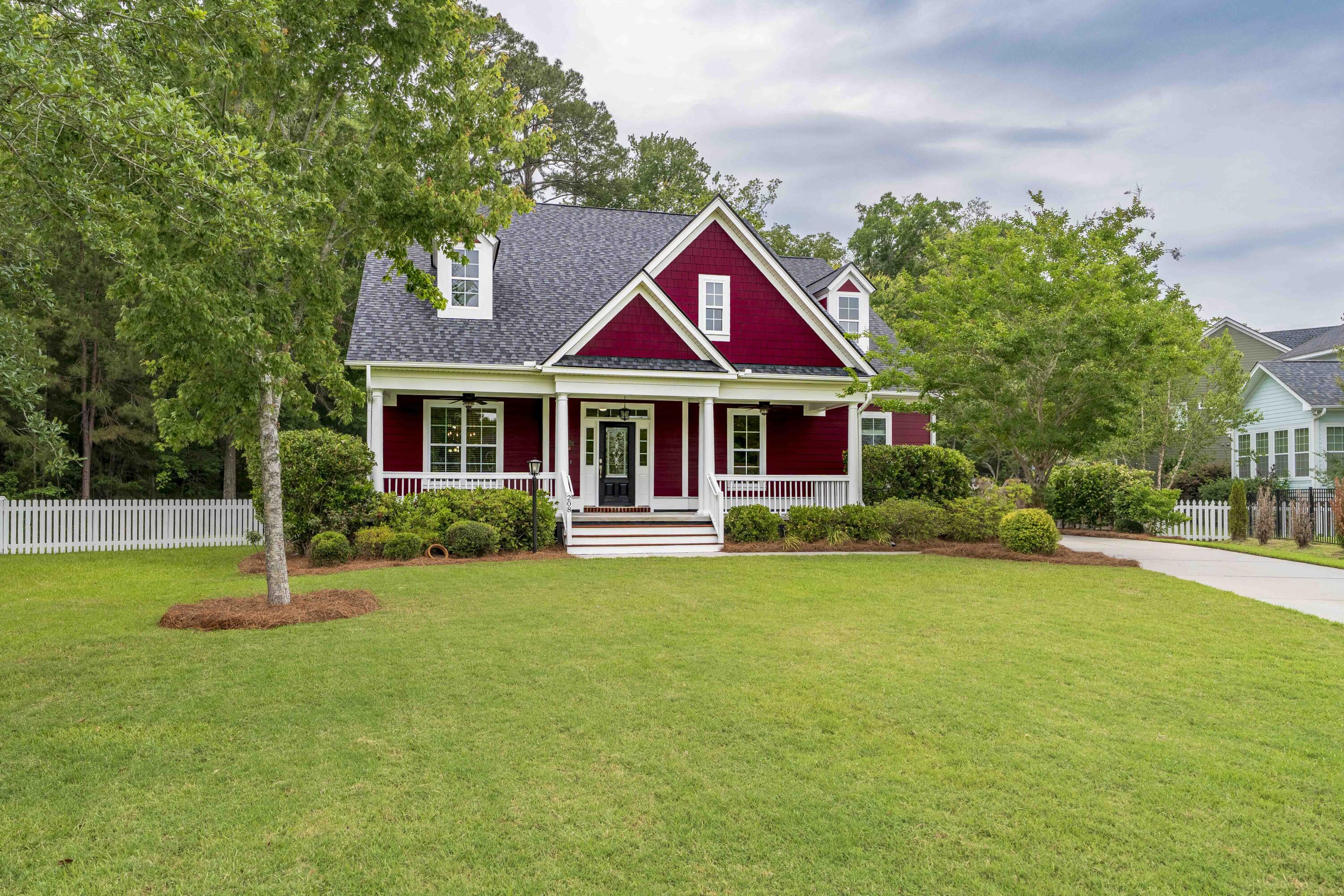 Property Photo: 208 Molasses Mill Court SC 29485
