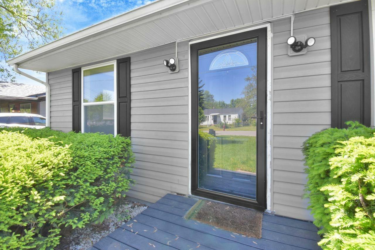 Property Photo: 1300 Hood Avenue OH 45044