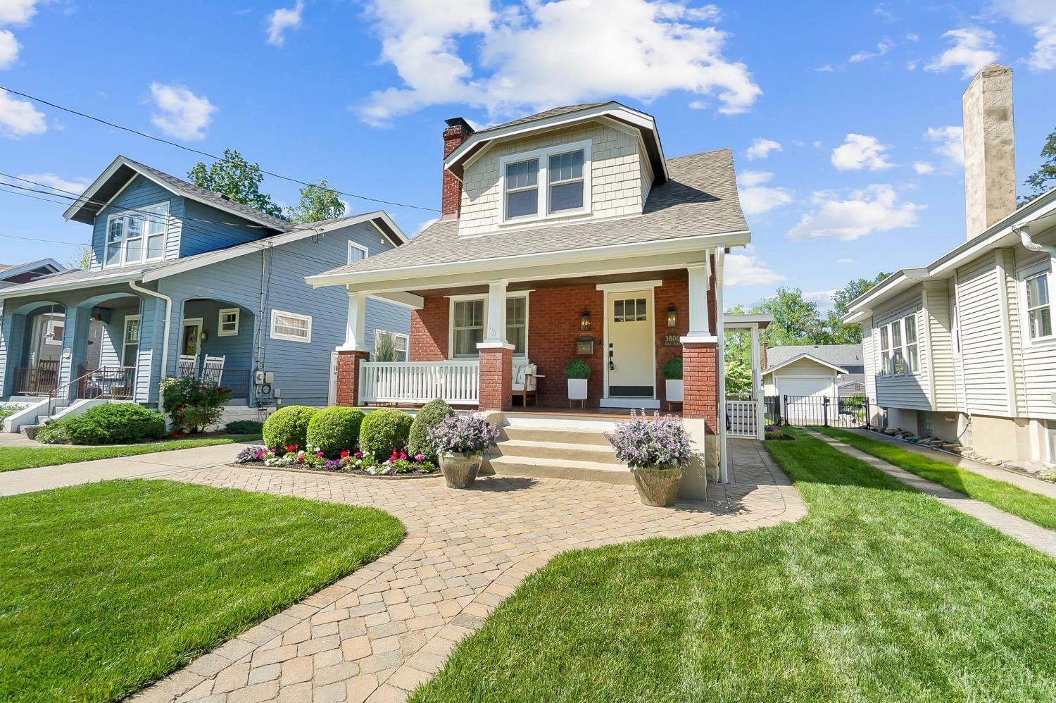 Property Photo: 3806 Ault Park Avenue OH 45208