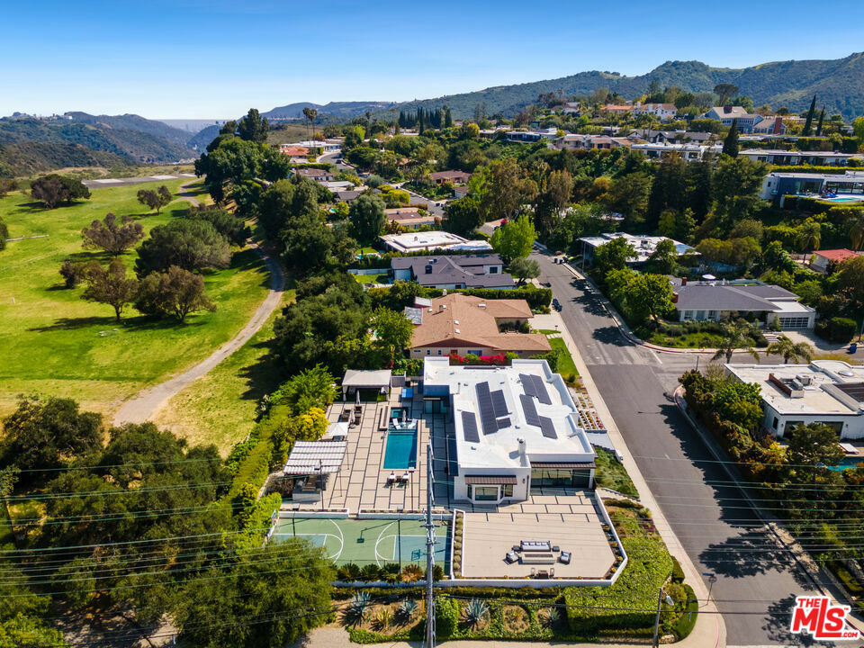 Property Photo: 3144 Corda Dr CA 90049