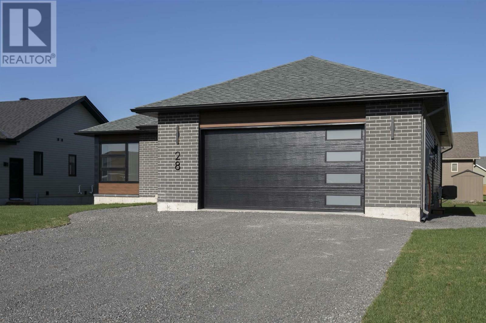 Property Photo: 28 Noah Dr ON P6C 6E6