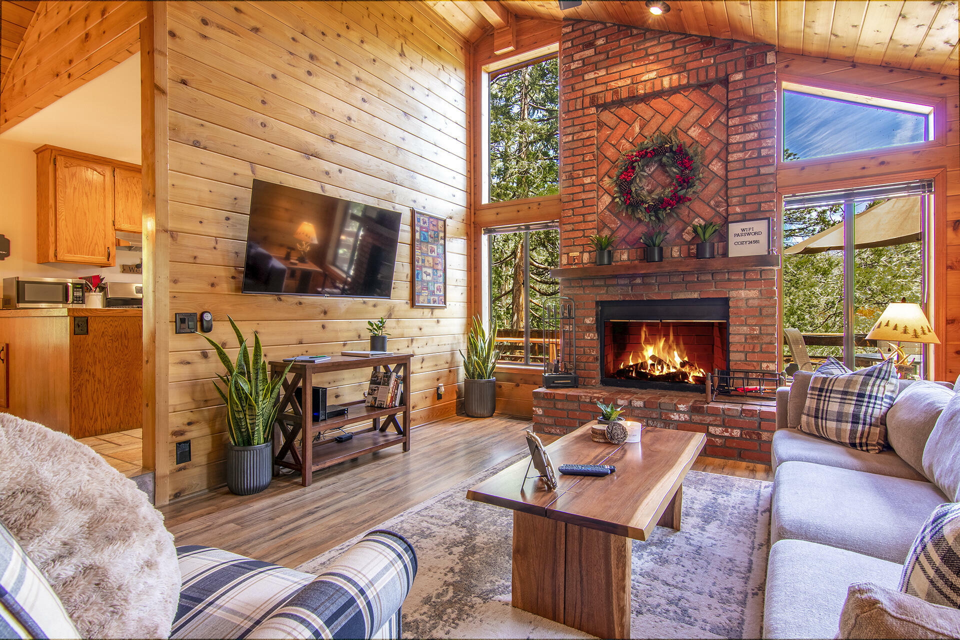 Property Photo: 24561 Lakeview Drive CA 92549