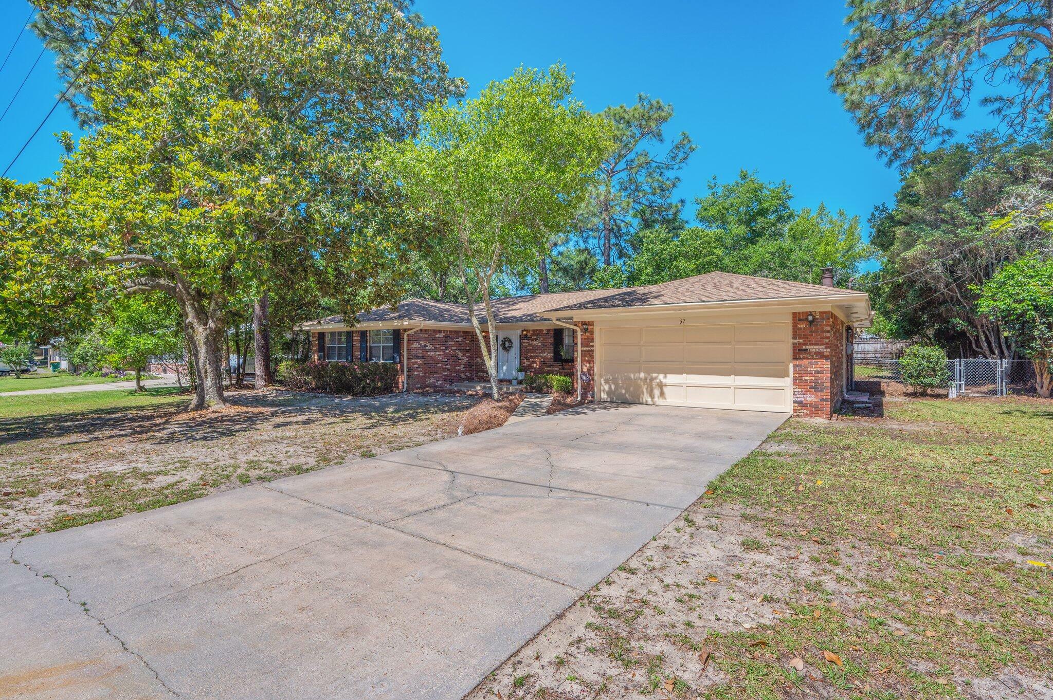 Property Photo: 37 James Drive FL 32579