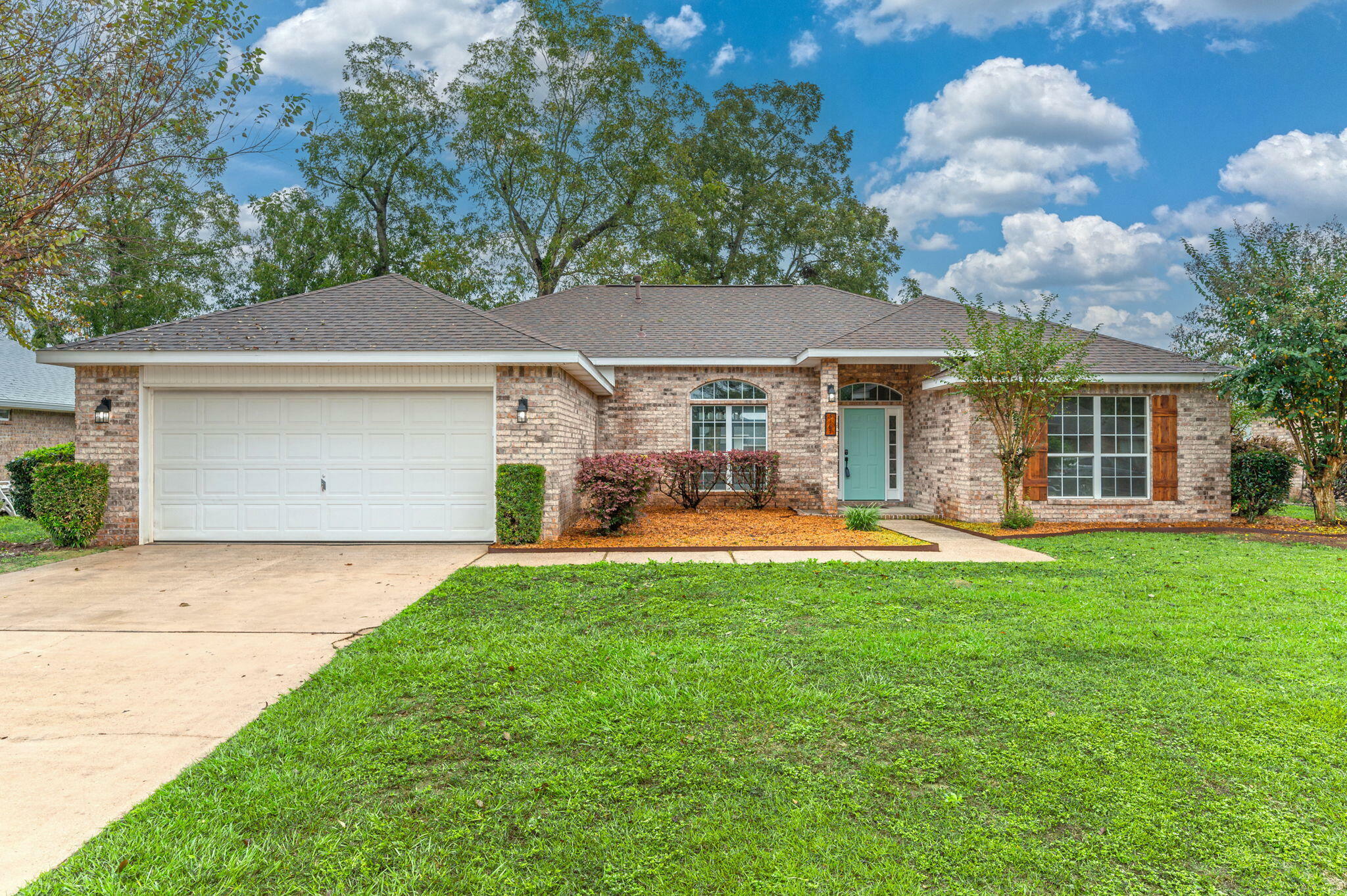 Property Photo: 3167 Border Creek Drive FL 32539