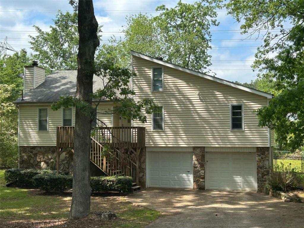Property Photo: 6070 Ridge Way GA 30135
