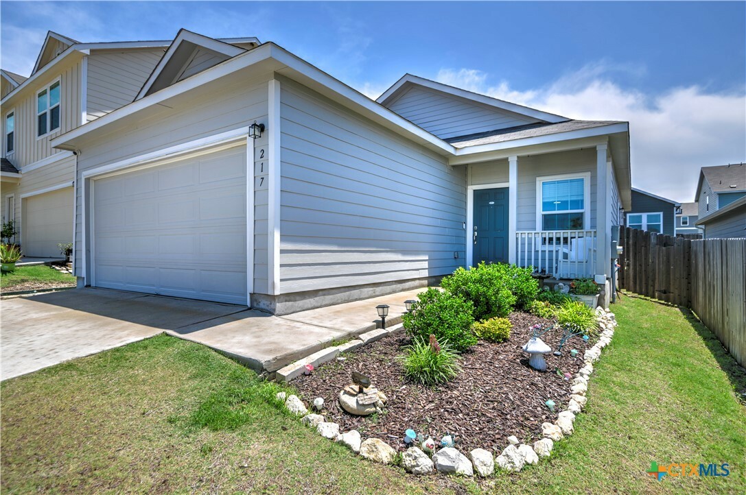 Property Photo: 217 Barbary Coast Lane TX 76537