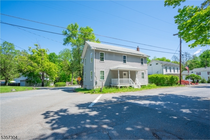 571 Main St  Union Twp. NJ 08802 photo