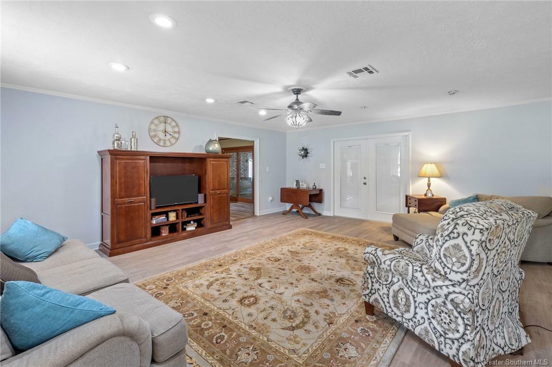 Property Photo: 906 Fontenot Street LA 70647