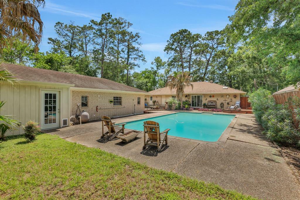 Property Photo: 6206 Bayou Boulevard TX 77521