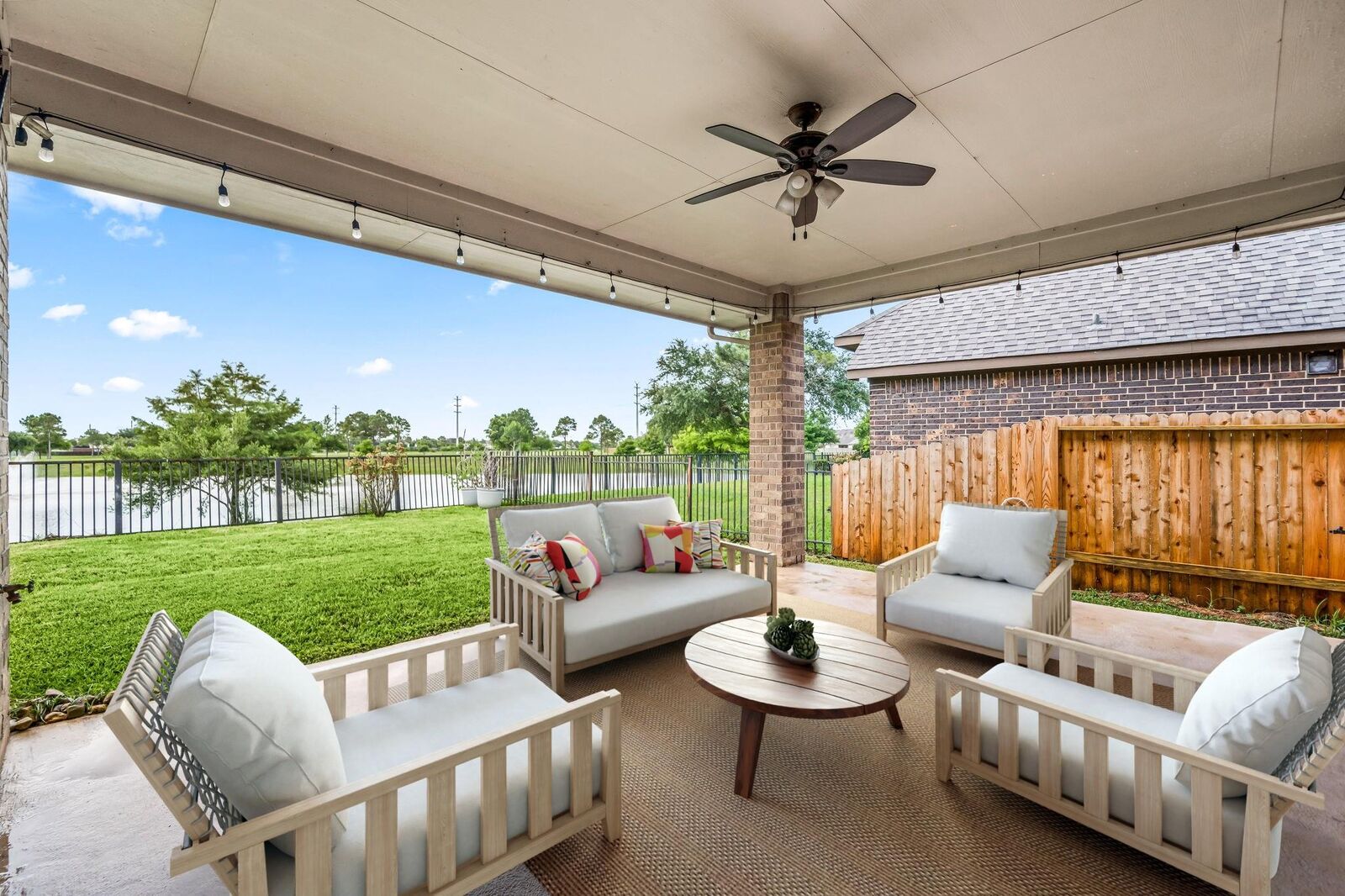 Property Photo:  2107 Pearl Bay Court  TX 77584 