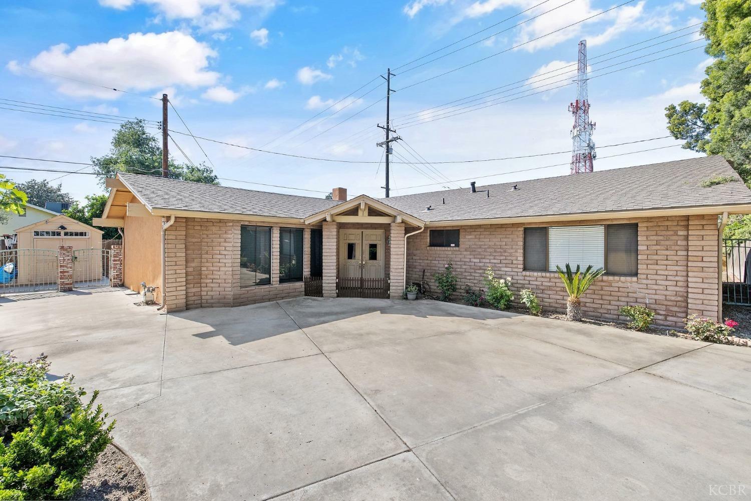 2021 S Woodland Street SE  Visalia CA 93277 photo