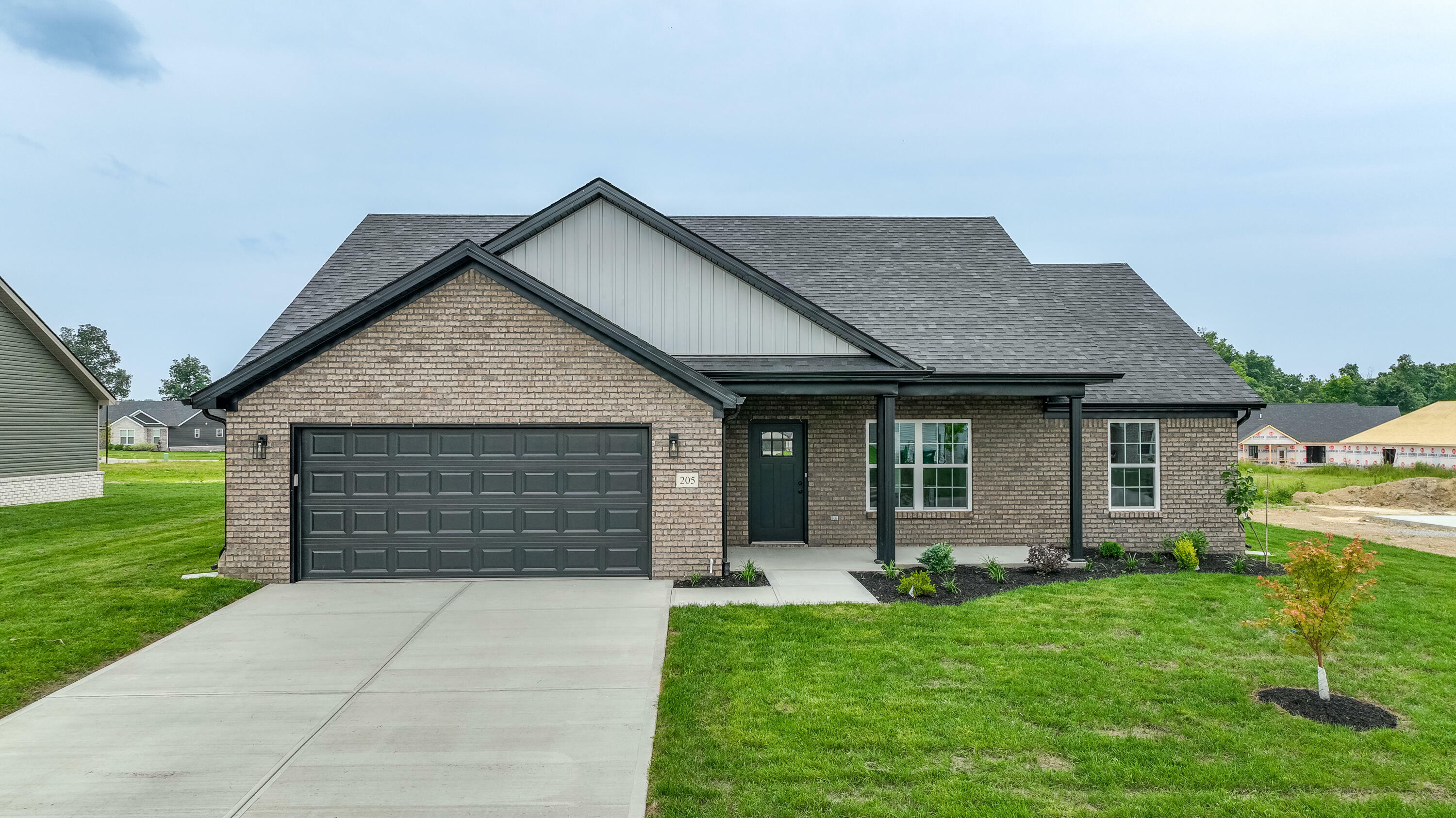 Property Photo: 205 Navajo Drive KY 40475