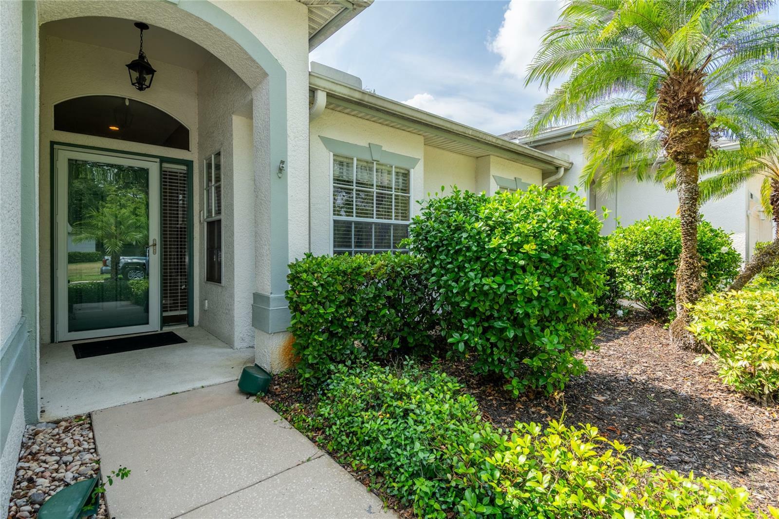 Property Photo: 19025 Callaway Court FL 33647