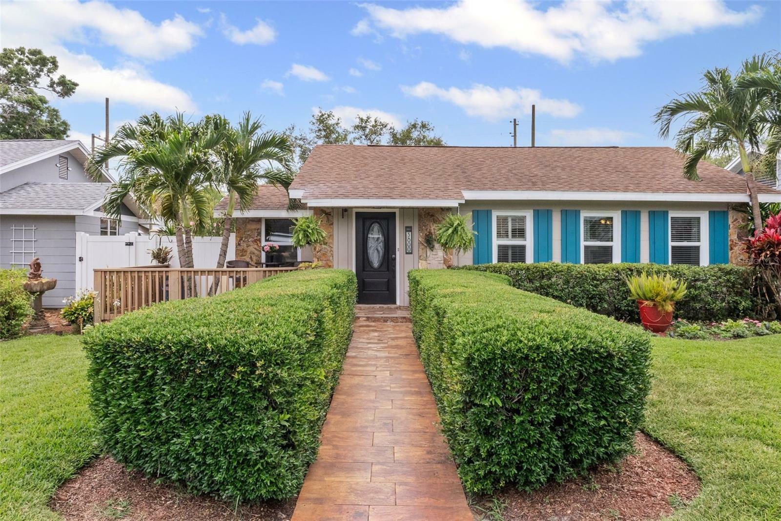 Property Photo: 3800 6th Avenue N FL 33713