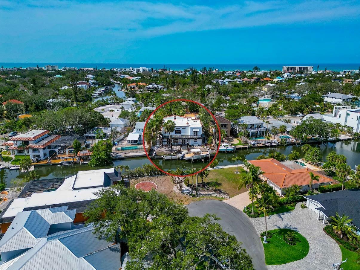 Property Photo: 681 Avenida De Mayo FL 34242
