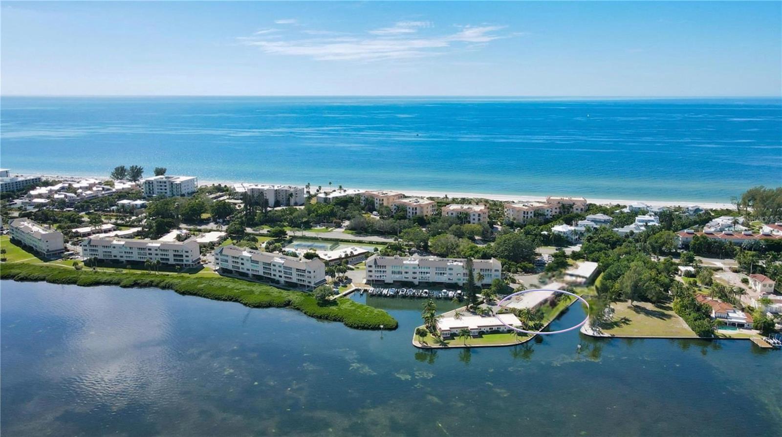 Property Photo: 4968 Gulf Of Mexico Drive Villa 22 FL 34228