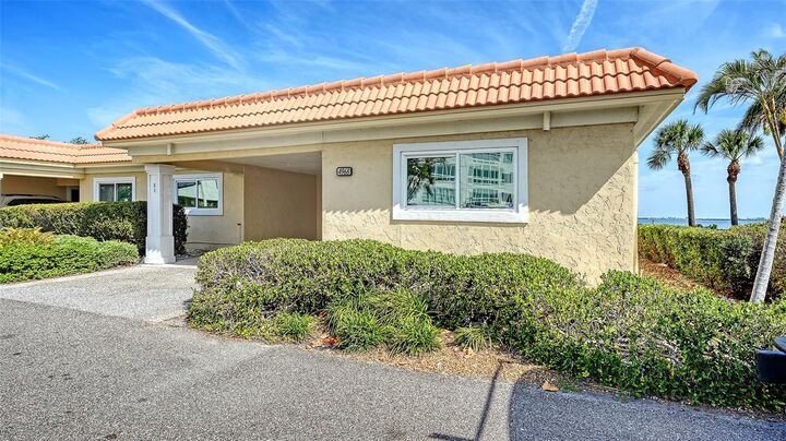 Property Photo:  4968 Gulf Of Mexico Drive Villa 22  FL 34228 