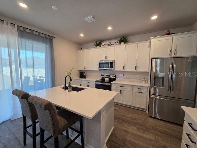 Property Photo: 1123 Sugarwood Street FL 33837