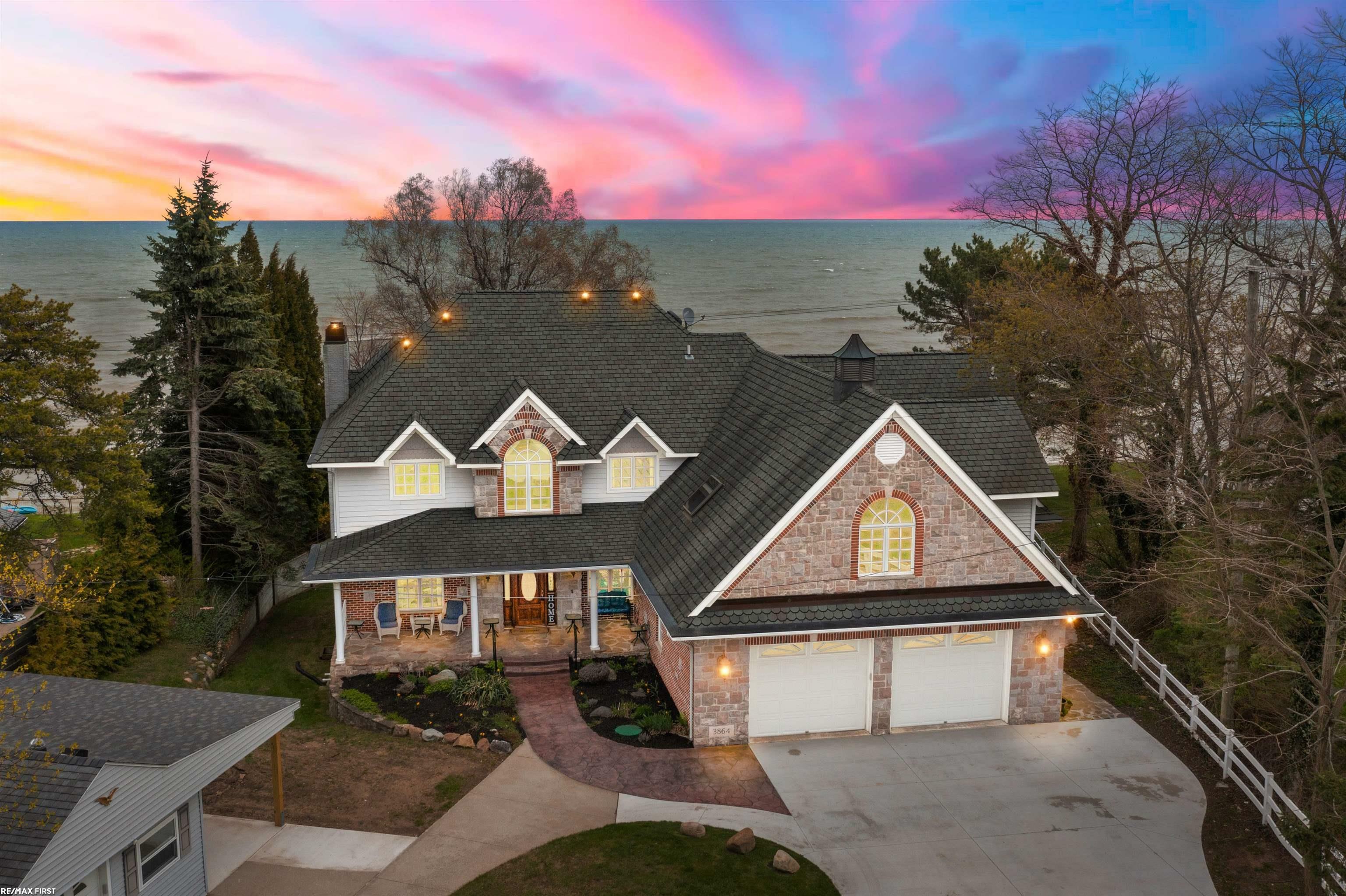 3864 Lakeshore Road  Deckerville MI 48427 photo