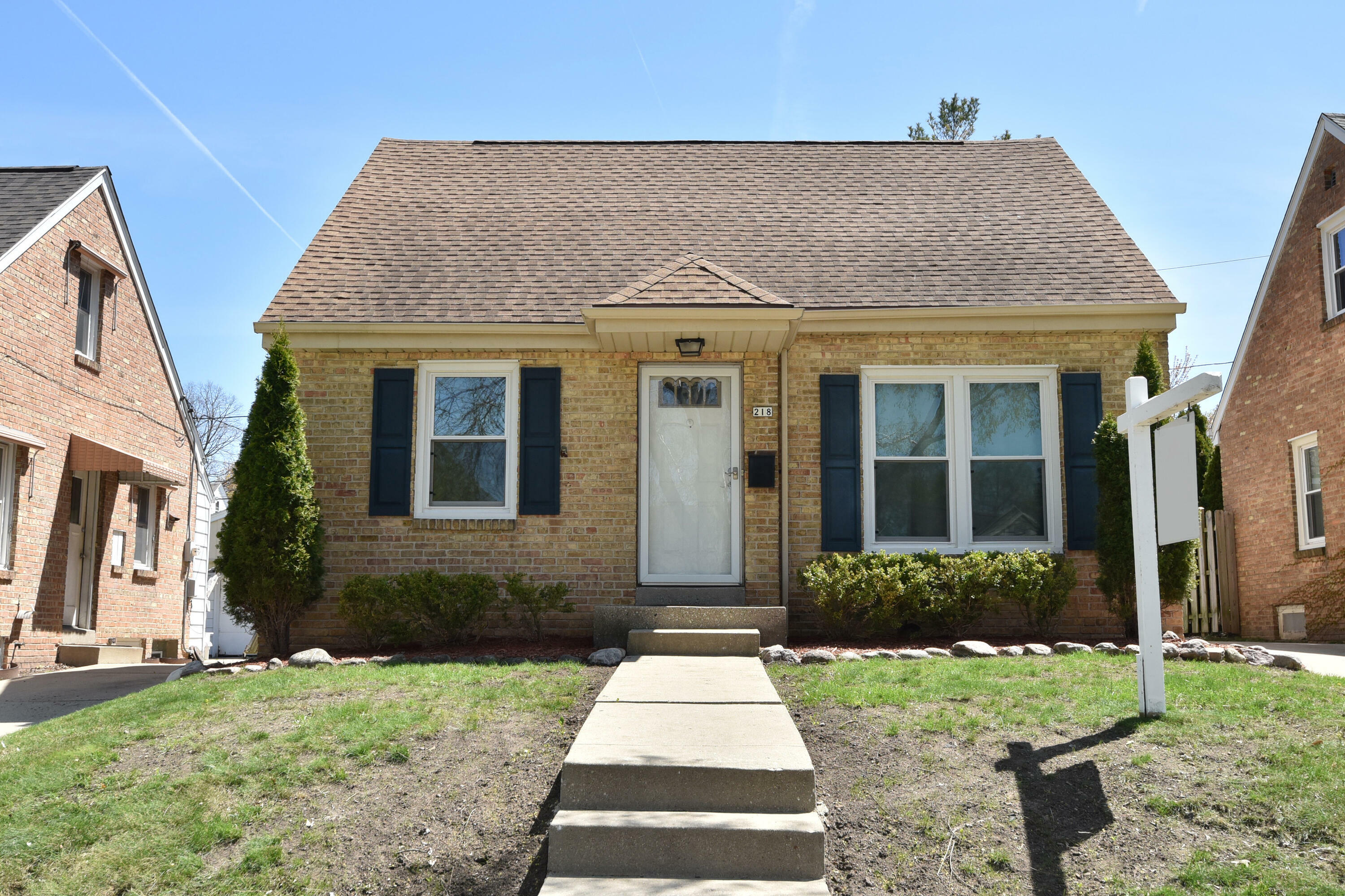 Property Photo: 218 N 79th St WI 53213