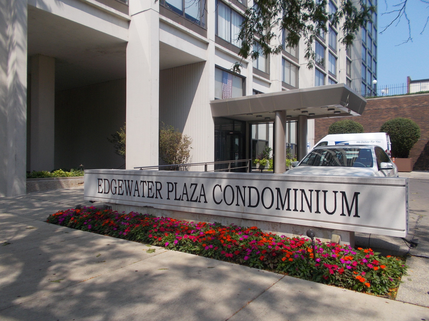 Property Photo: 5455 N Sheridan Road 408 IL 60640