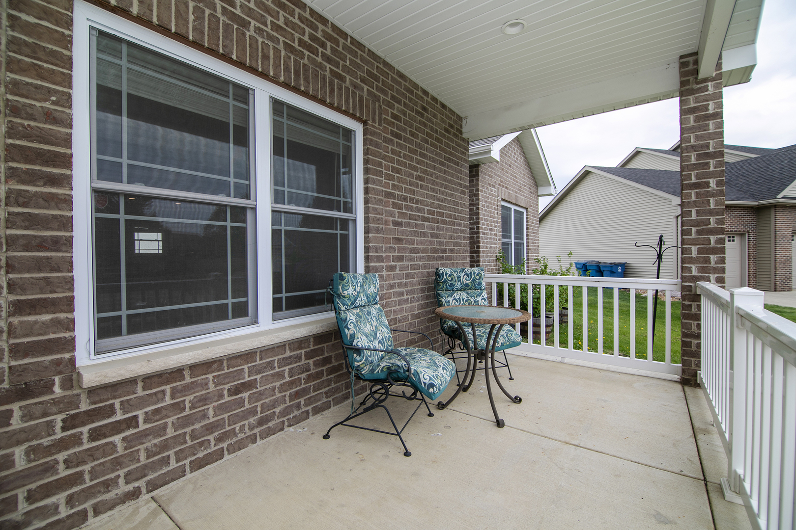 Property Photo:  1815 Summerfield Lane  IL 60914 