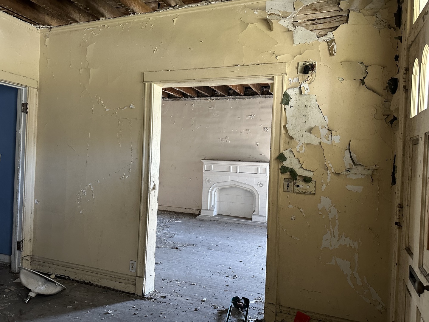 Property Photo: 7347 S Paxton Avenue IL 60649