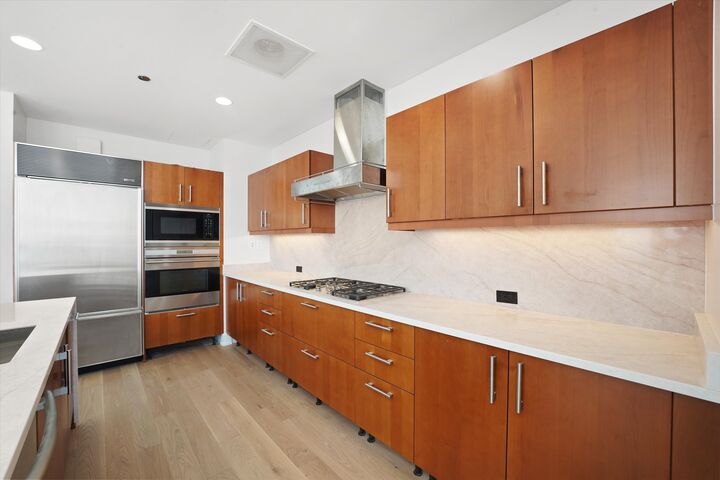 Property Photo:  401 N Wabash Avenue 81F  IL 60611