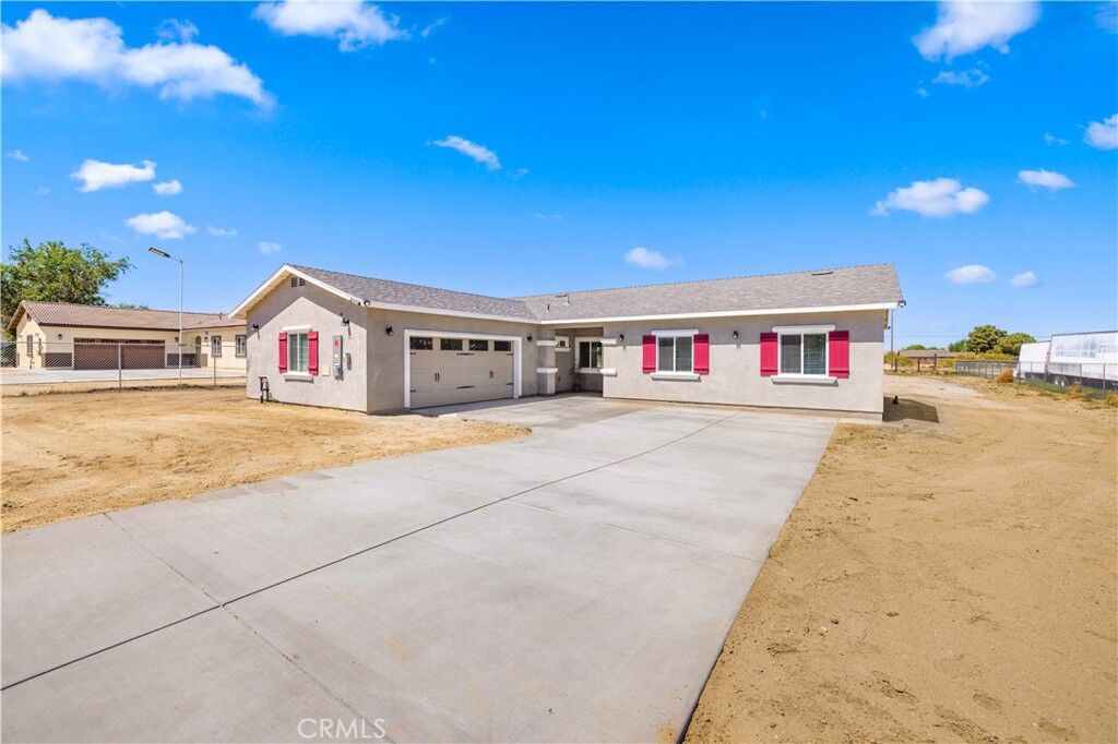 Property Photo:  40729 171th  CA 93535 